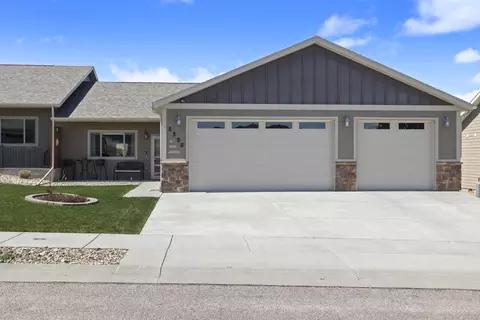 3325 Canyon View Ct, Sturgis, SD 57785