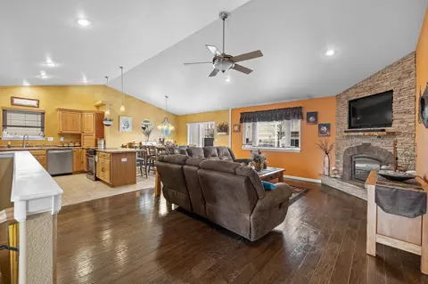 1742 Iron Horse Loop, Spearfish, SD 57783 photo 2