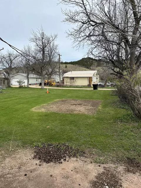 645 10th St, Sturgis, SD 57785 photo 3