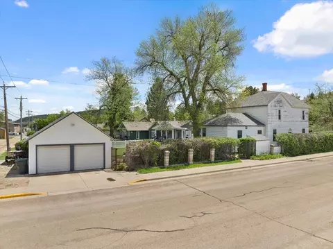 1749 Main St, Sturgis, SD 57785 photo 2