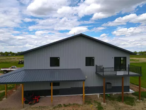 2415 Norman Ln, Belle Fourche, SD 57717 photo 3