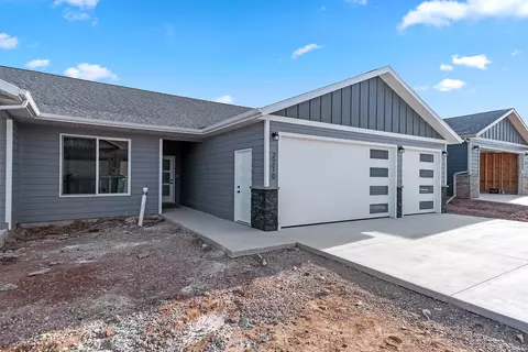 2210 Quartzite Dr, Sturgis, SD 57785