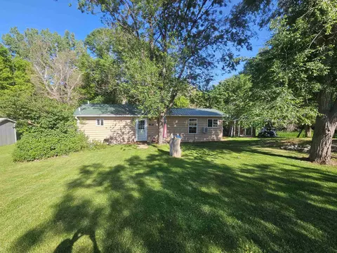 1714 3rd St, Sturgis, SD 57785