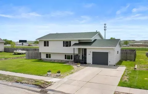 593 Stealth Ln, Box Elder, SD 57719