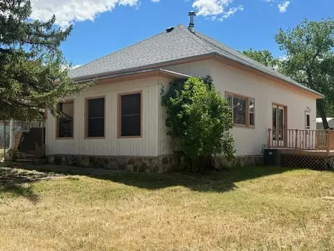 709 E St, Edgemont, SD 57735 photo 1