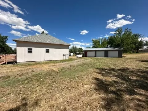 709 E St, Edgemont, SD 57735 photo 22