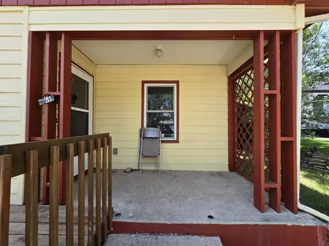 211 W 7th Ave, Lemmon, SD 57638 photo 3