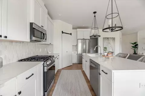 Kitchen - 1912 Pronghorn Rd, Spearfish, SD 57783 photo 3 of 5