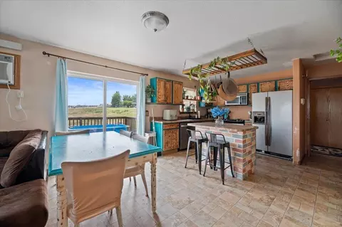 2104 Johnny Cir, Belle Fourche, SD 57717 photo 3