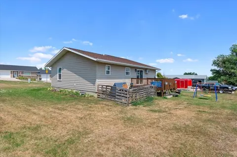2104 Johnny Cir, Belle Fourche, SD 57717 photo 11