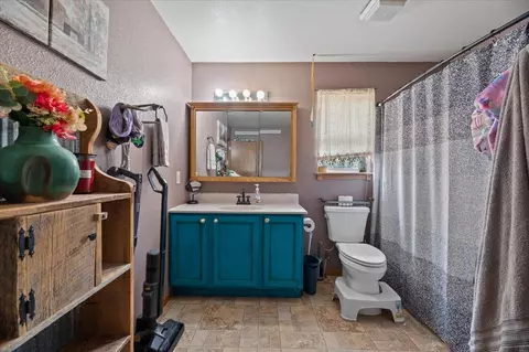 2104 Johnny Cir, Belle Fourche, SD 57717 photo 18