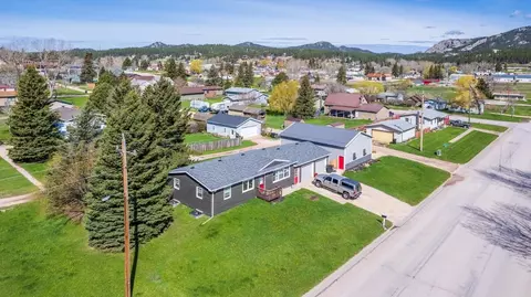 299 S 11th St, Custer, SD 57730 photo 5