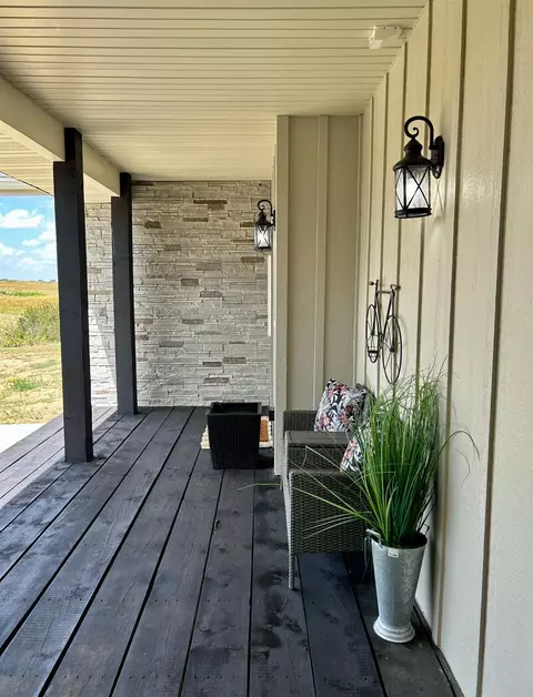 11042 Mule Train Dr, Belle Fourche, SD 57717 photo 4