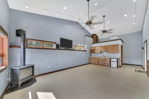 Living - 13639 Highway 40, Keystone, SD 57751 photo 4 of 4