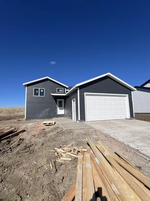 822 Yorktown Blvd, Box Elder, SD 57719