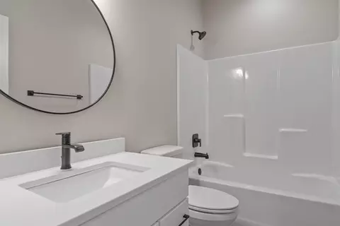 Bath - 2208 Quartzite Dr, Sturgis, SD 57785 photo 1 of 4