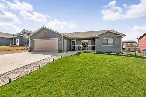 1223 Kodiak Dr, Box Elder, SD 57719