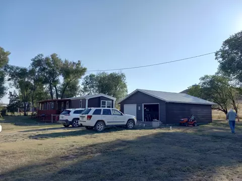 304 N 4th St, Buffalo Gap, SD 57722 photo 6