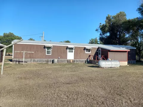 304 N 4th St, Buffalo Gap, SD 57722 photo 10