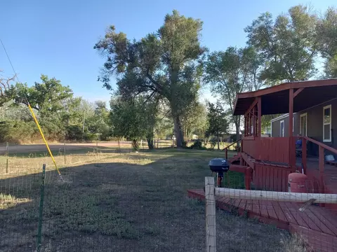 304 N 4th St, Buffalo Gap, SD 57722 photo 2