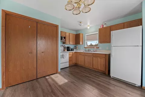 11013 Wells Ln, Belle Fourche, SD 57717 photo 9