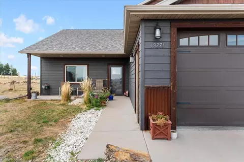 19271 Hat Ranch Dr, Belle Fourche, SD 57717 photo 2