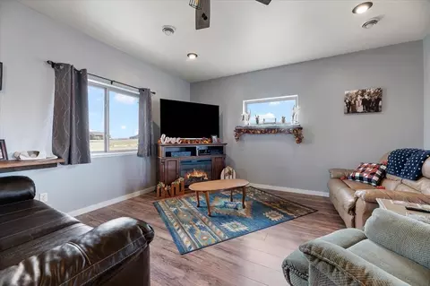 19271 Hat Ranch Dr, Belle Fourche, SD 57717 photo 5