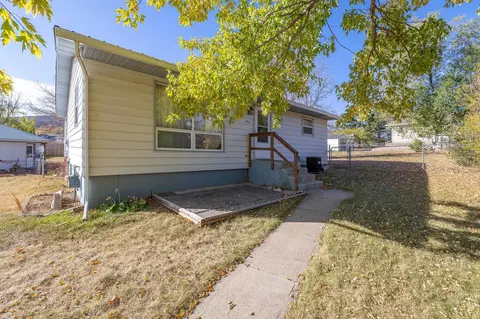 208 Tulsa Dr, Sturgis, SD 57785