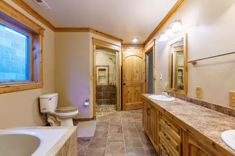 405 Clay St, Custer, SD 57730 photo 17