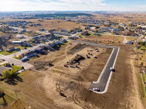 lot17 B Block 1 Heritage St, Belle Fourche, SD 57717