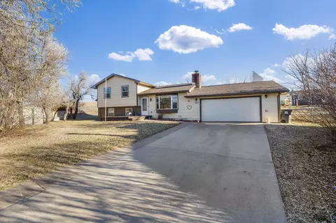 110 Thrush Ct, Box Elder, SD 57719
