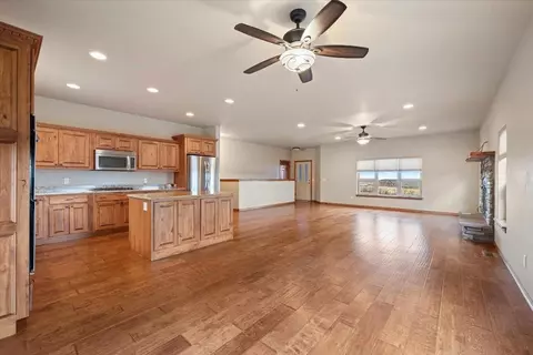 19281 Hat Ranch Dr, Belle Fourche, SD 57717 photo 9