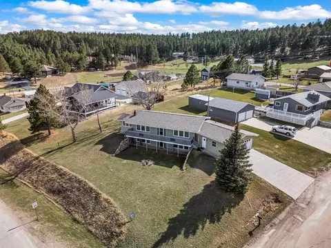 521 Park Ave, Custer, SD 57730 photo 2