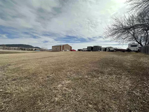 2114 E Ida St, Sturgis, SD 57785 photo 17