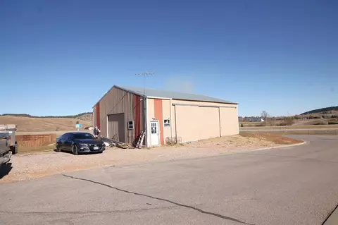 2114 E Ida St, Sturgis, SD 57785 photo 2