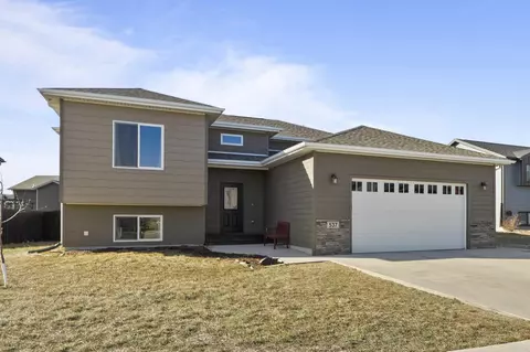 537 Mace Dr, Box Elder, SD 57719