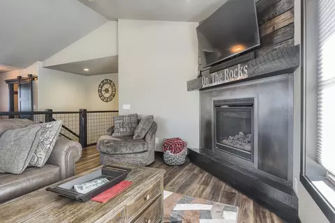 21260 Ridgewood Trl, Lead, SD 57754 photo 4