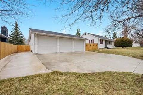1844 Pine St, Sturgis, SD 57785 photo 5