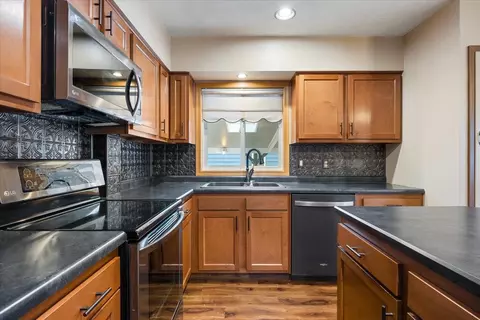 1844 Pine St, Sturgis, SD 57785 photo 10