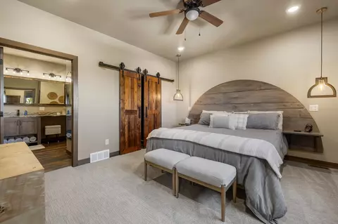 Bedroom - 11270 Overlook Pass, Lead, SD 57754 photo 3 of 7