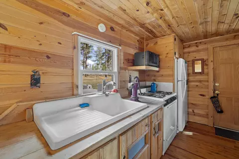 10545 Custer Limestone Rd, Custer, SD 57730 photo 15