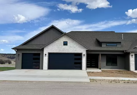7925 Duke Pkwy, Spearfish, SD 57783