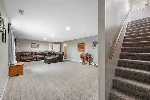 733 Zenith St, Belle Fourche, SD 57717 photo 13
