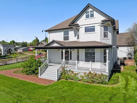 811 St Joe St, Spearfish, SD 57783 photo 3