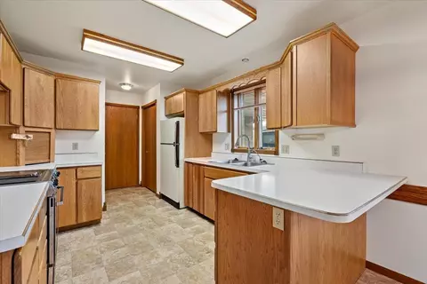 614 Englewood Ct, Spearfish, SD 57783 photo 8