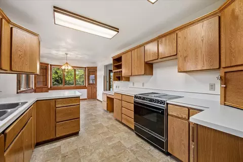 614 Englewood Ct, Spearfish, SD 57783 photo 10
