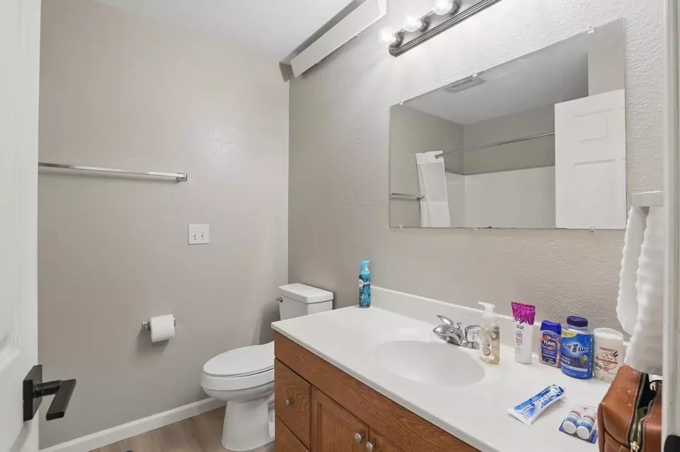 Bath - 12634 Unit C Robins Roost Rd, Hill City, SD 57745 photo 1 of 2