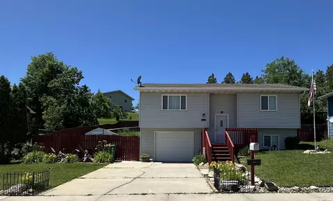 2407 Fox Rd, Sturgis, SD 57785
