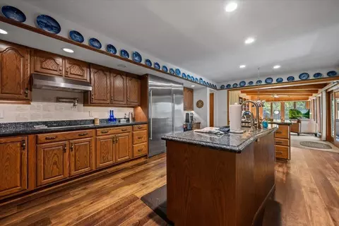 Kitchen - 21179 Last Chance Trl, Lead, SD 57754 photo 4 of 6