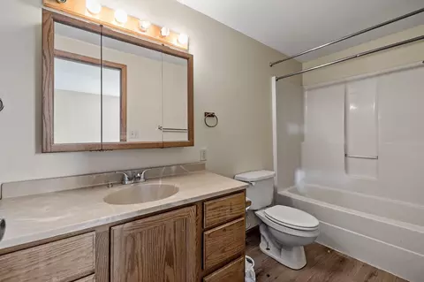 Bath - 417 Montgomery St, Custer, SD 57730 photo 1 of 2